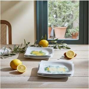 Handcrafted ceramic plate, hand-painted with floral motifs, made in Italy
