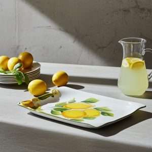 Vassoio da cucina a Bordo Irregolare con Decoro Limone e foglie su sfondo bianco